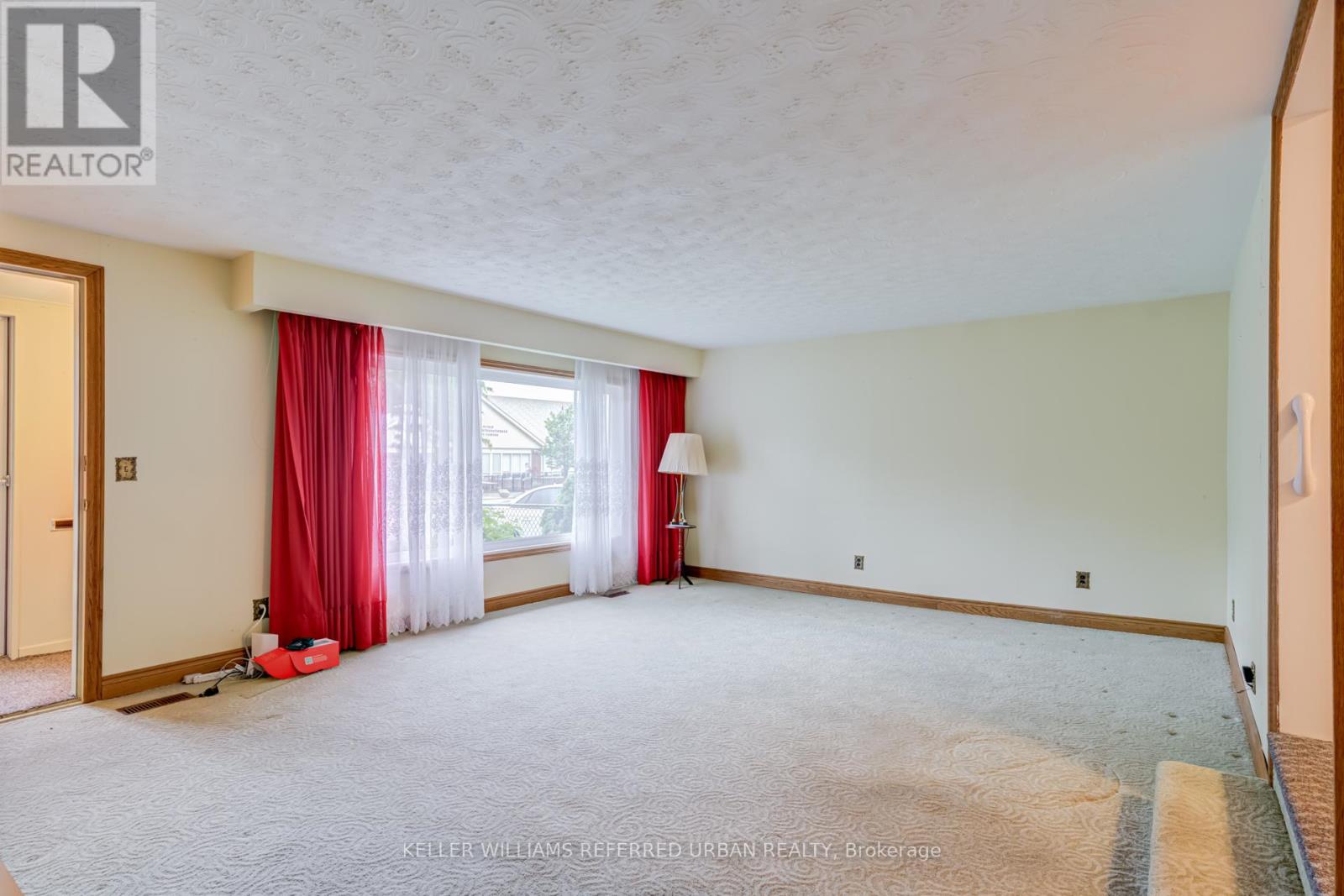 1300 Meredith Avenue, Mississauga, Ontario  L5E 2E5 - Photo 8 - W13483078