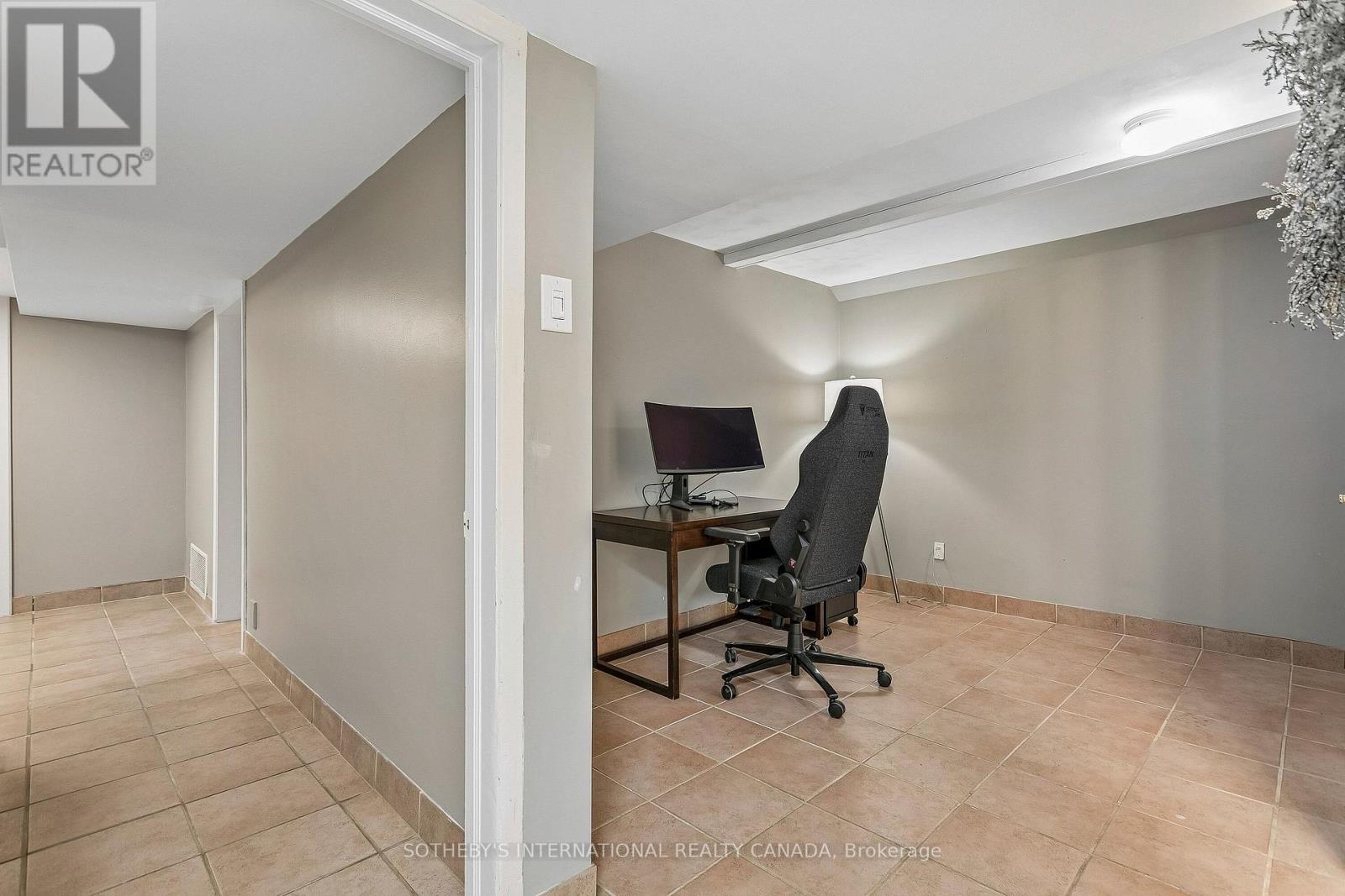 35 Shadwick Drive, Toronto, Ontario  M9R 2V6 - Photo 39 - W13796222