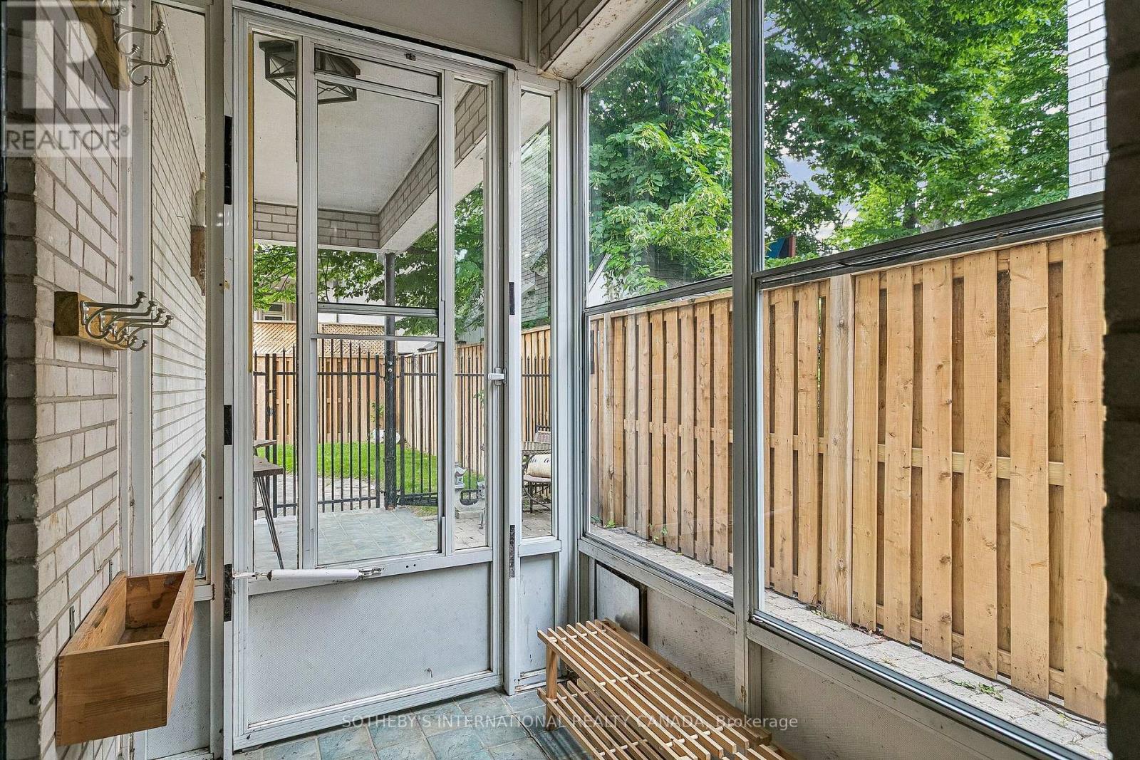 35 Shadwick Drive, Toronto, Ontario  M9R 2V6 - Photo 42 - W13796222