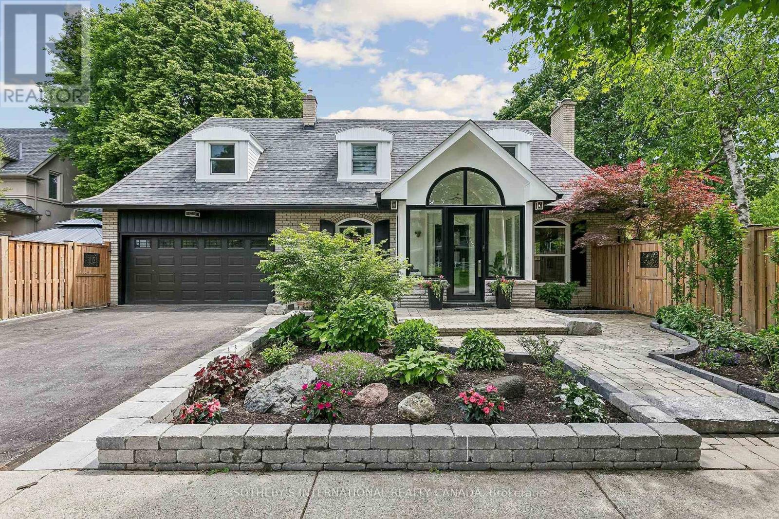 35 SHADWICK DRIVE, Toronto, Ontario