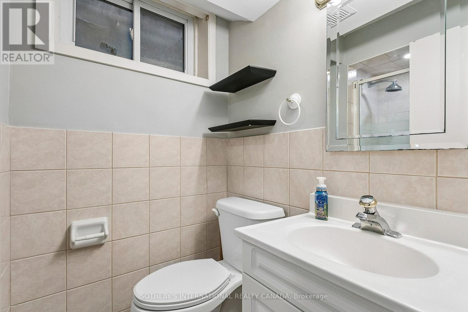 35 Shadwick Drive, Toronto, Ontario  M9R 2V6 - Photo 41 - W13796222