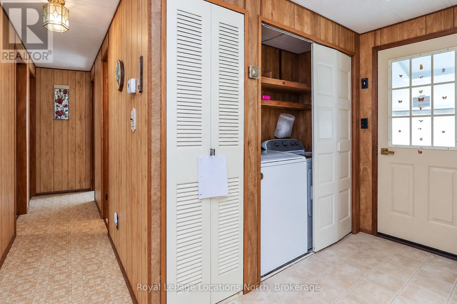 16 Sinclair Avenue S, Wasaga Beach, Ontario  L9Z 1K3 - Photo 15 - S13826038
