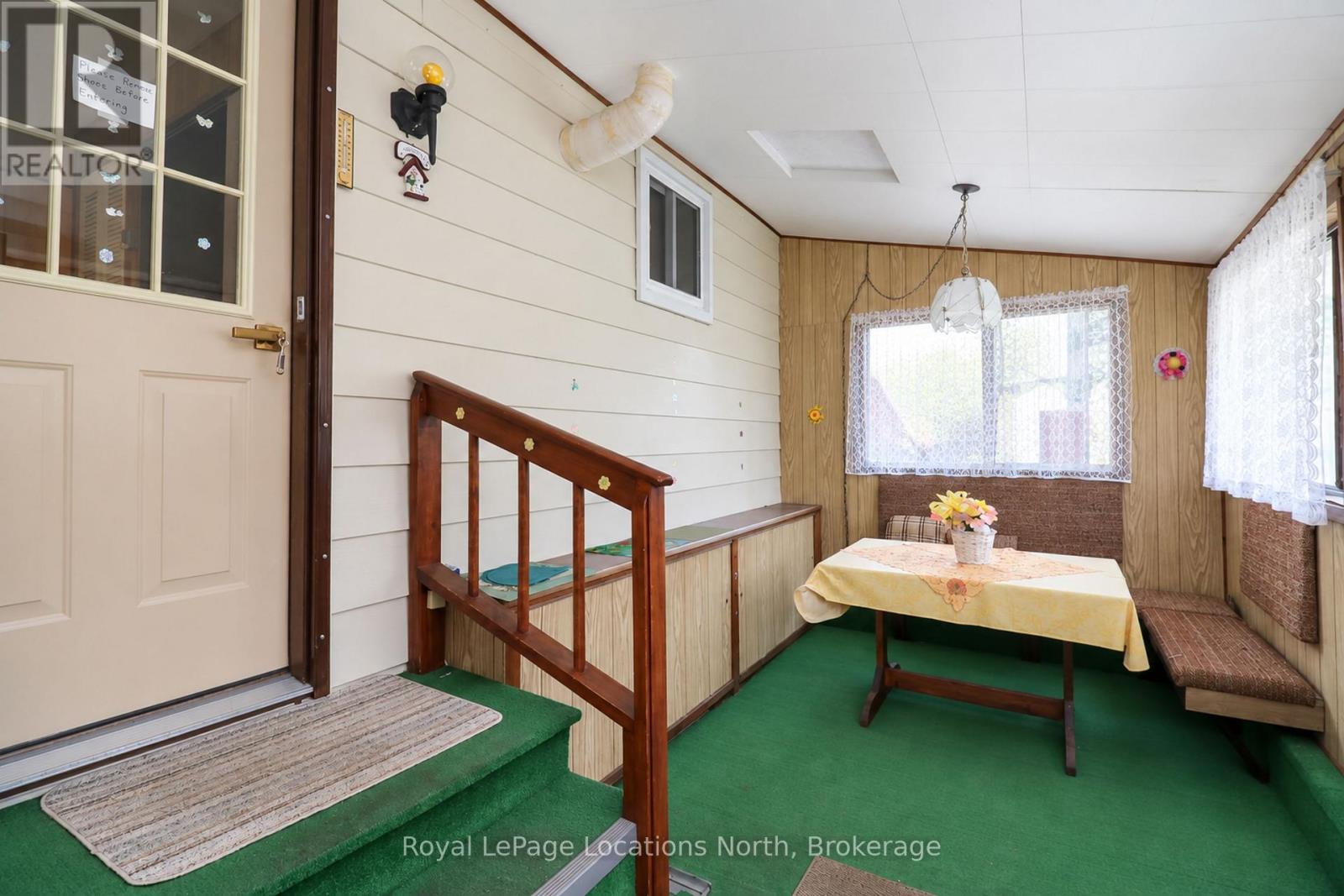 16 Sinclair Avenue S, Wasaga Beach, Ontario  L9Z 1K3 - Photo 17 - S13826038