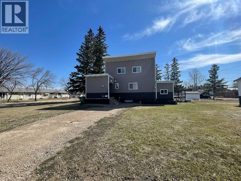 4535 47 Street Lloydminster Saskatchewan Canada S9V0J8 2