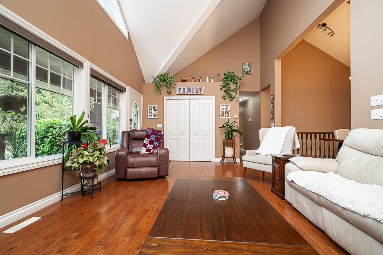 42921 FROST ROAD|Columbia Valley Columbia Valley British Columbia Canada V2R4X8 4