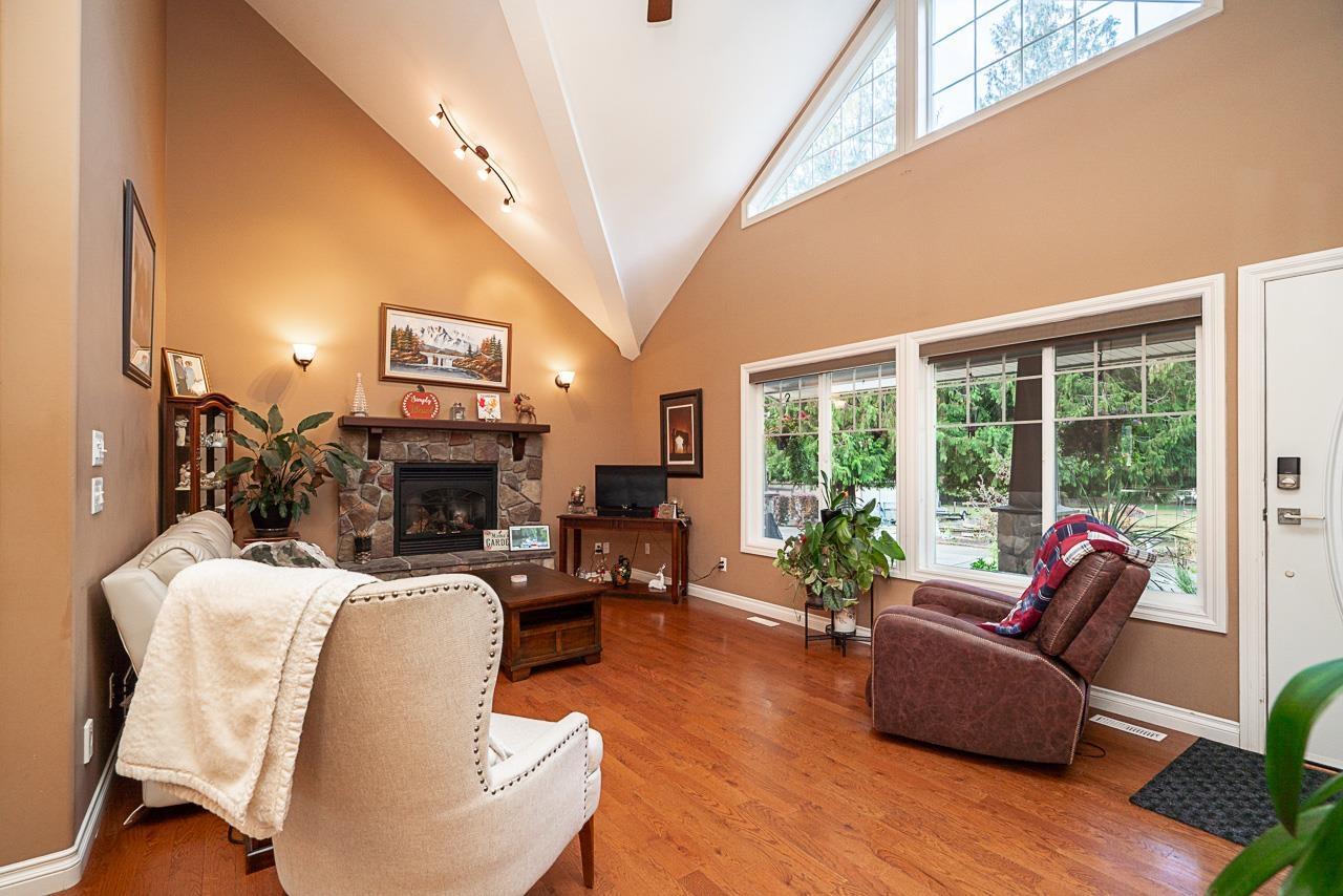 42921 FROST ROAD|Columbia Valley Columbia Valley British Columbia Canada V2R4X8 3