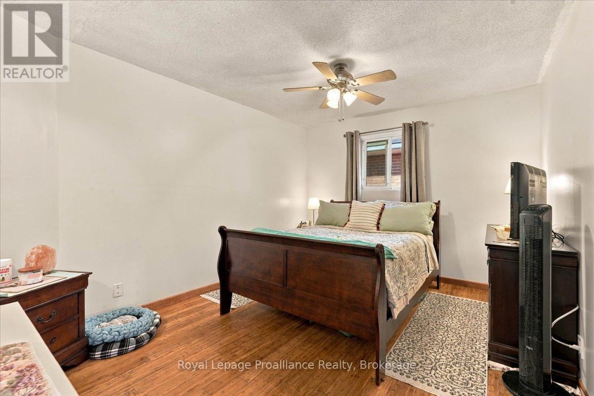 68 Tracey Street, Belleville, Ontario  K8P 2R8 - Photo 13 - X13825998