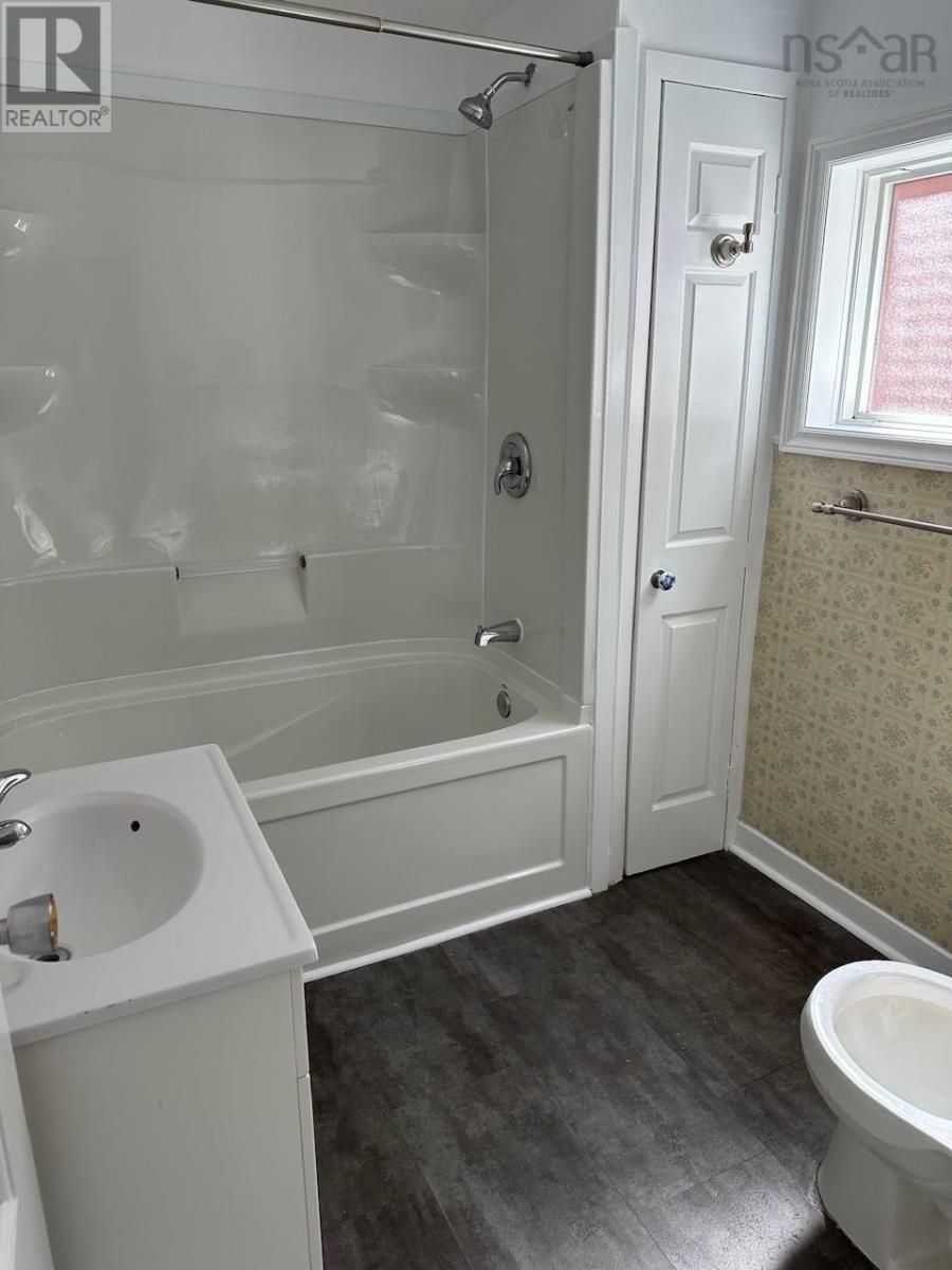 6162 Charles Street, Halifax, Nova Scotia  B3K 1L4 - Photo 10 - 202624297