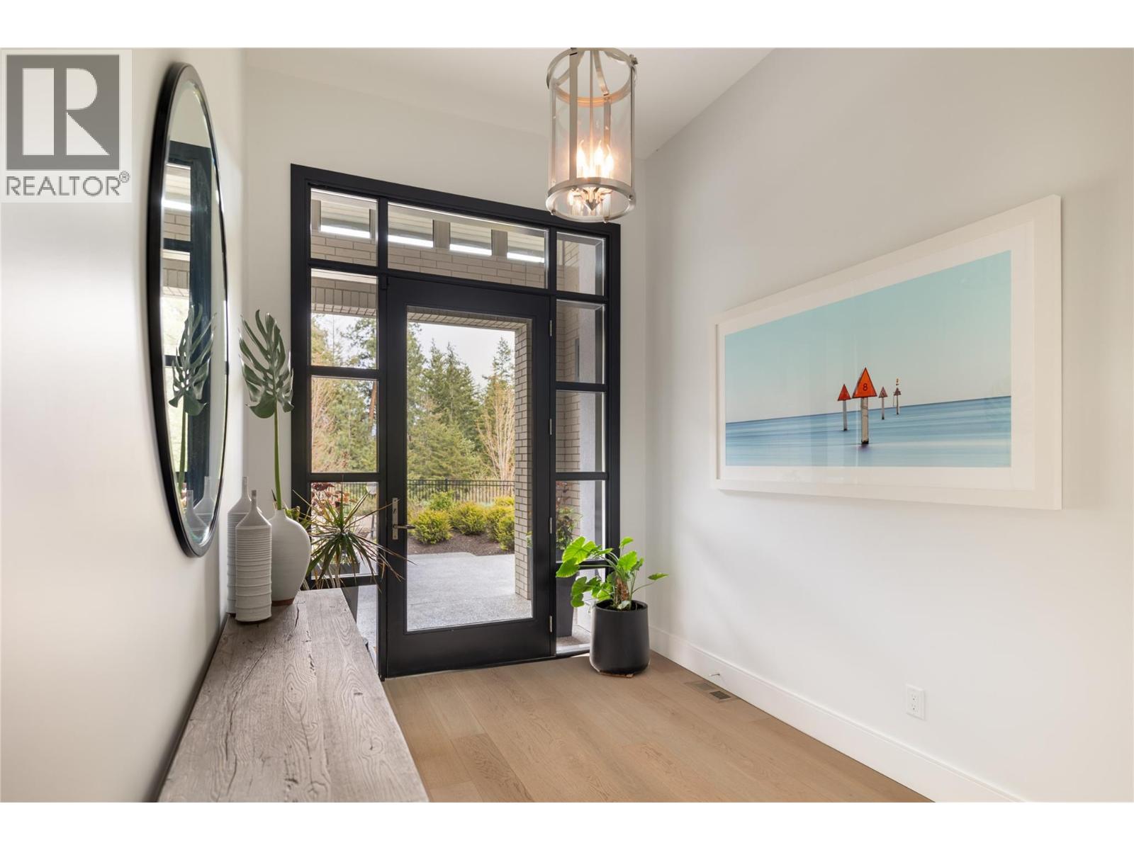 689 Birdie Lake Place, Vernon, British Columbia  V1H 2L3 - Photo 3 - 10377491