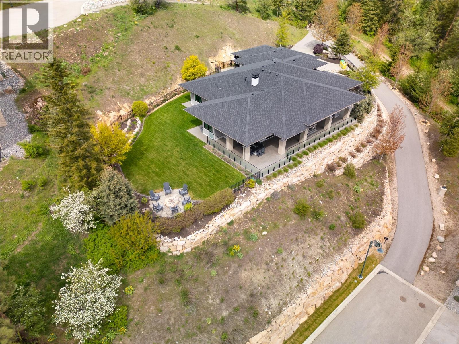 689 Birdie Lake Place, Vernon, British Columbia  V1H 2L3 - Photo 50 - 10377491