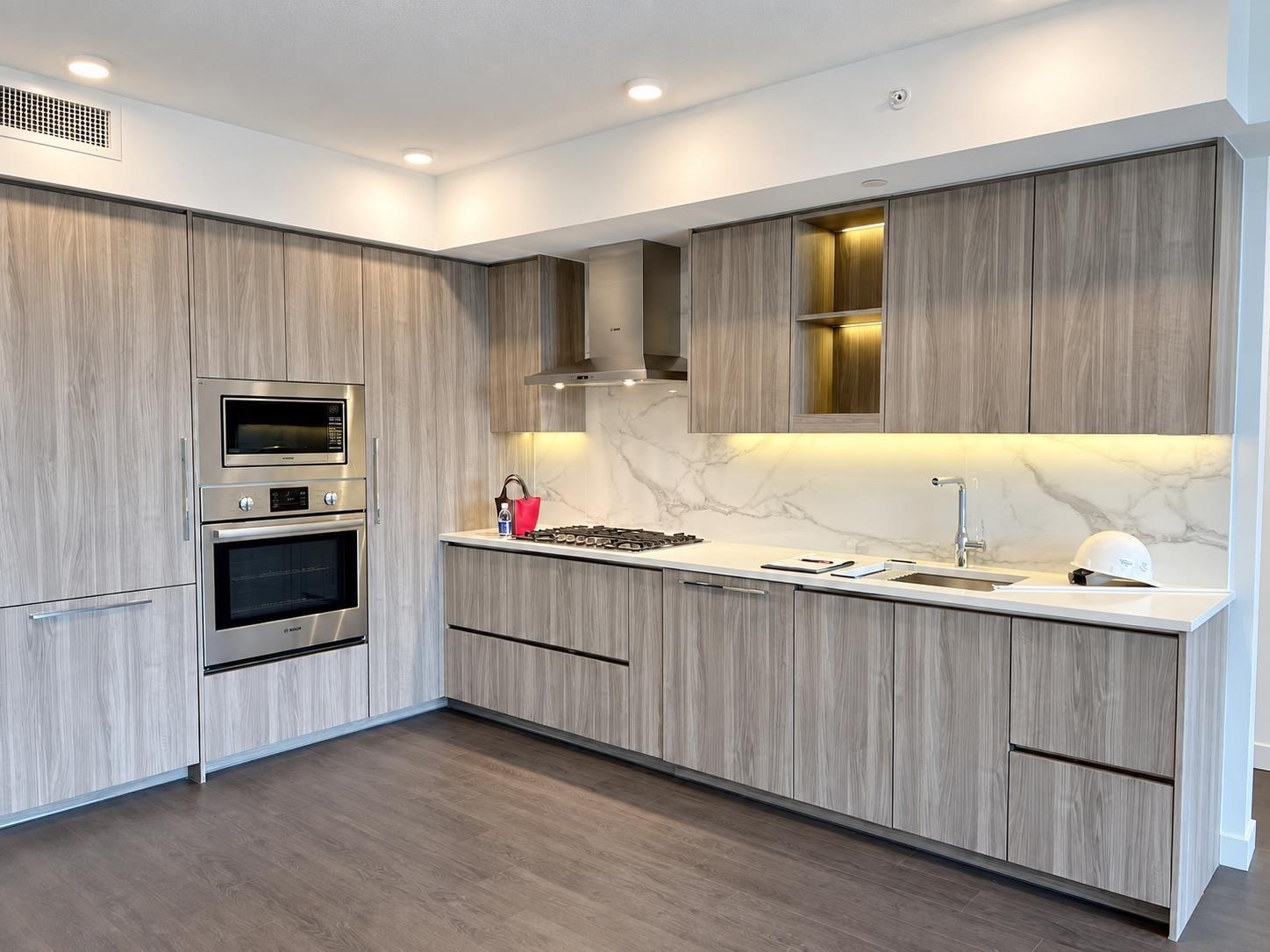 14xx 13768 100 Avenue, Surrey, British Columbia  V3T 0V2 - Photo 2 - R3169419