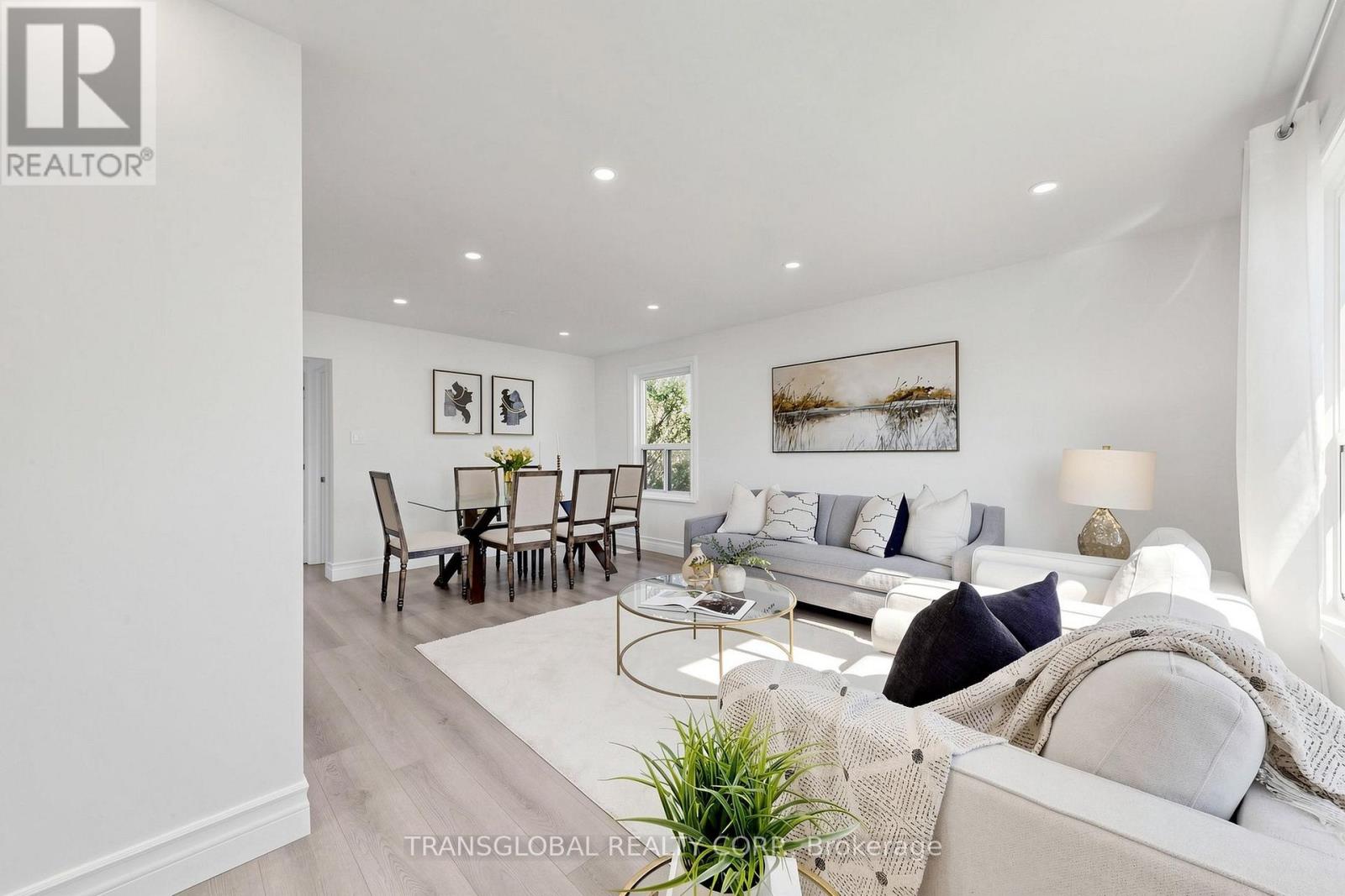 10 Anticosti Drive, Toronto, Ontario  M1J 1V5 - Photo 3 - E13826032