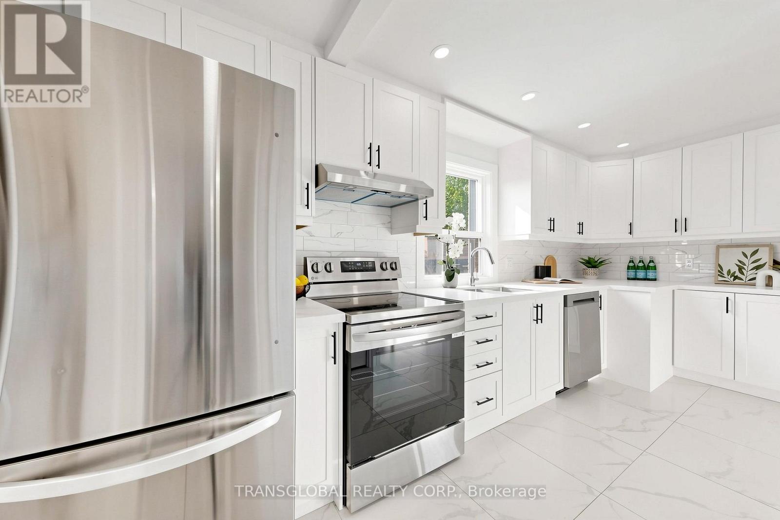 10 Anticosti Drive, Toronto, Ontario  M1J 1V5 - Photo 9 - E13826032