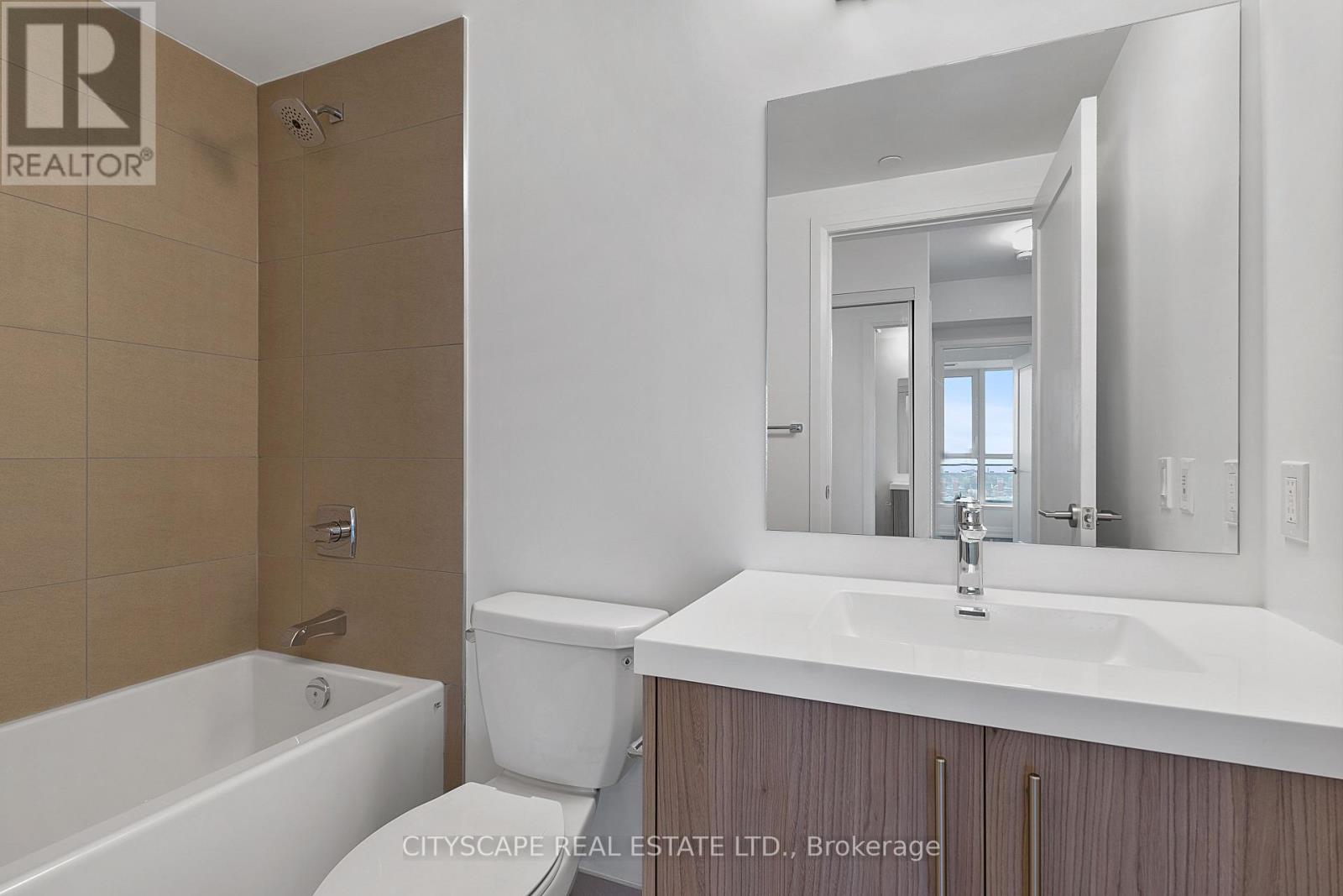 1807 - 286 Main Street, Toronto, Ontario  M4C 4X4 - Photo 16 - E13826054