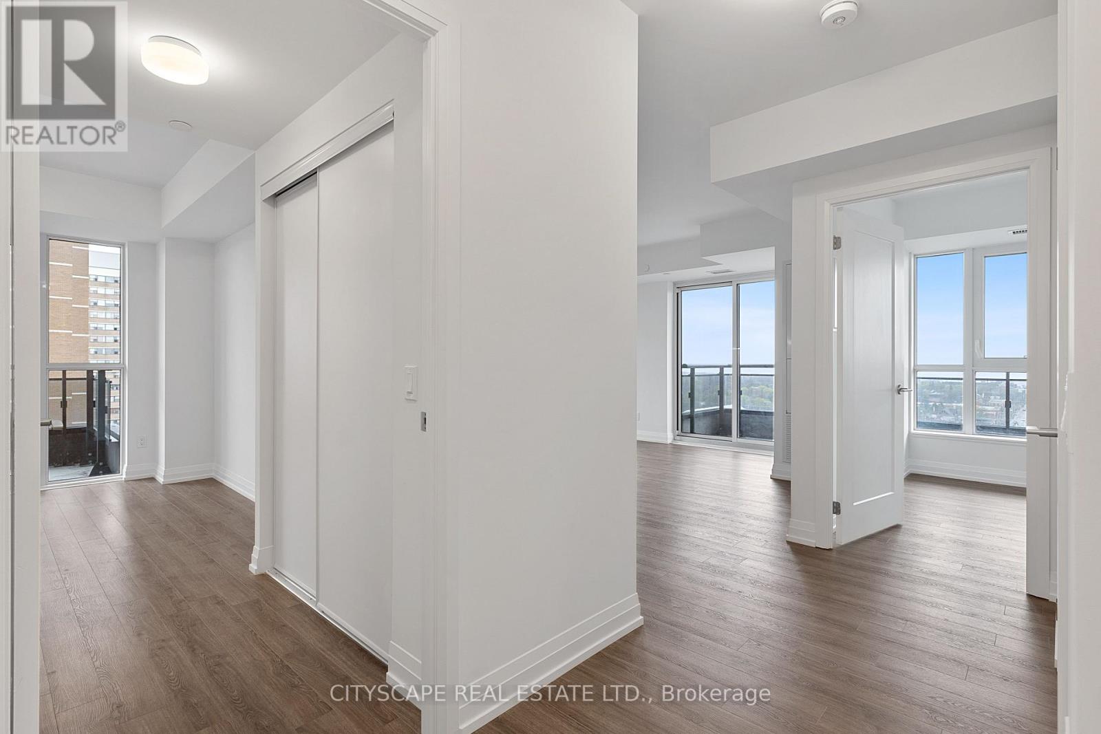 1807 - 286 Main Street, Toronto, Ontario  M4C 4X4 - Photo 17 - E13826054