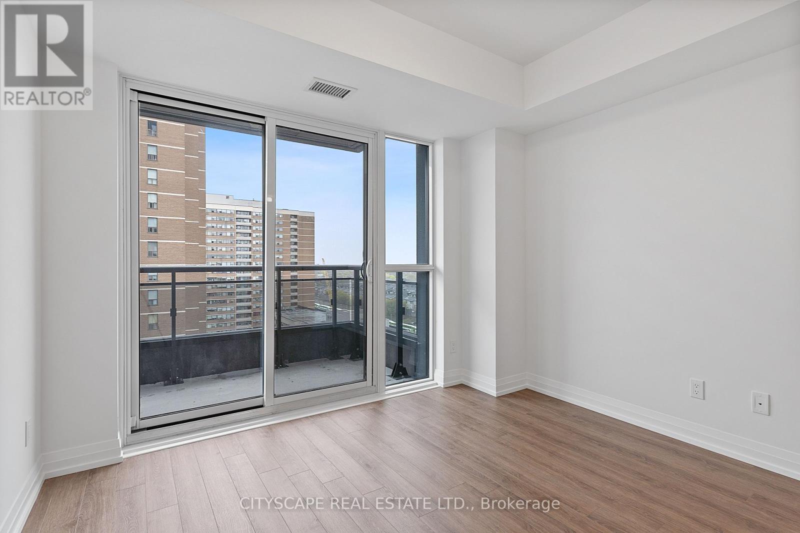 1807 - 286 Main Street, Toronto, Ontario  M4C 4X4 - Photo 19 - E13826054