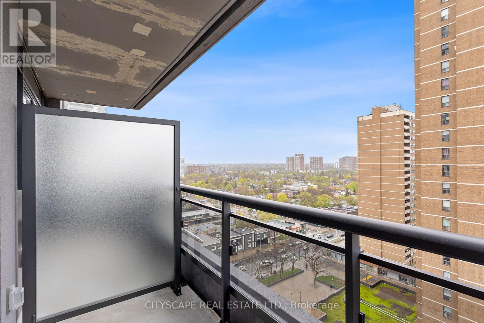 1807 - 286 Main Street, Toronto, Ontario  M4C 4X4 - Photo 23 - E13826054