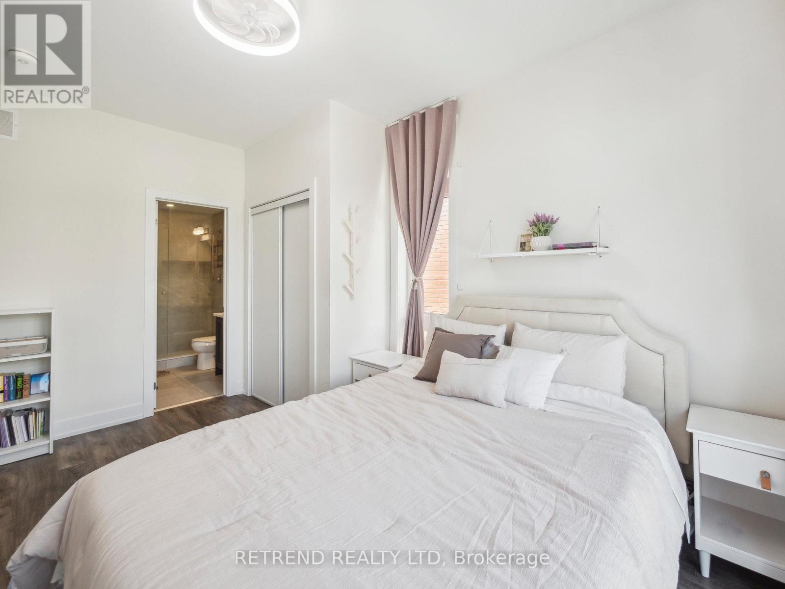 9 - 1 Bond Crescent, Richmond Hill, Ontario  L4E 1J4 - Photo 14 - N13825952