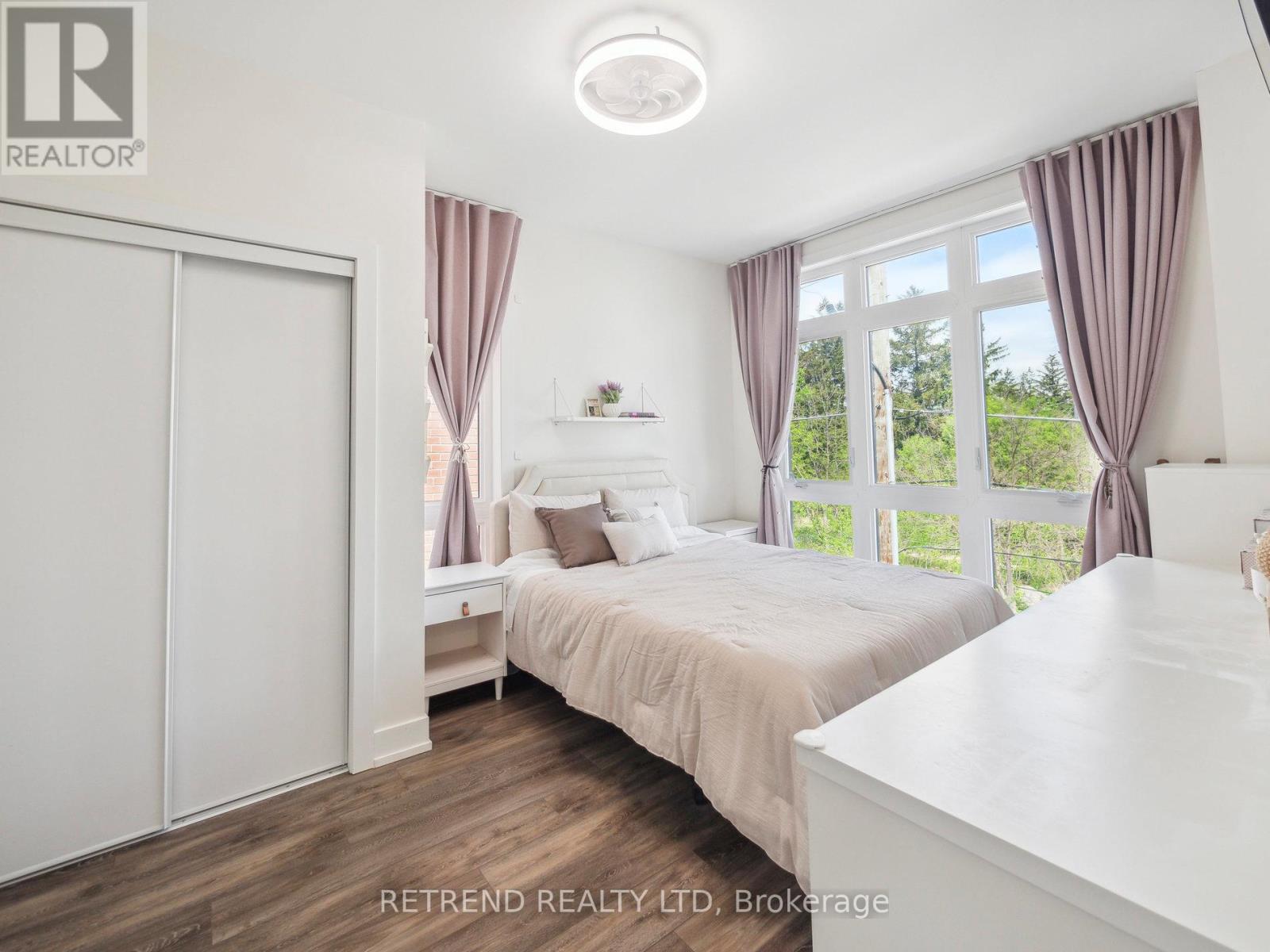 9 - 1 Bond Crescent, Richmond Hill, Ontario  L4E 1J4 - Photo 15 - N13825952