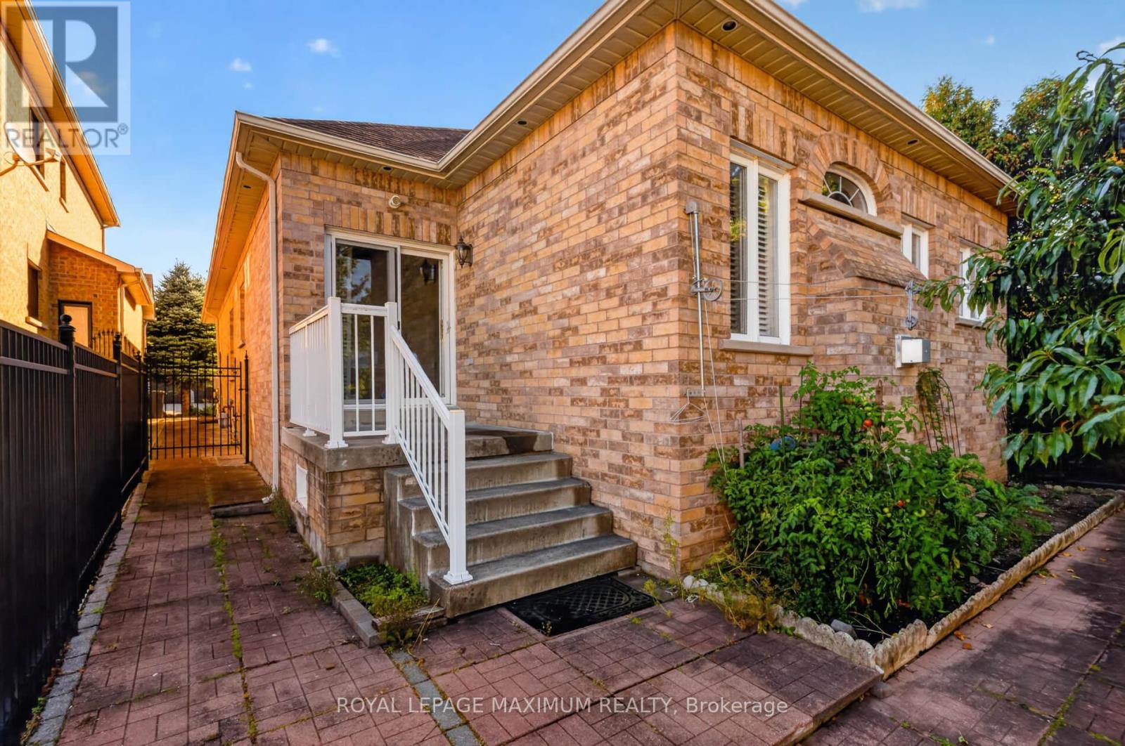 62 Diploma Avenue, Vaughan, Ontario  L4H 3A7 - Photo 32 - N13826066