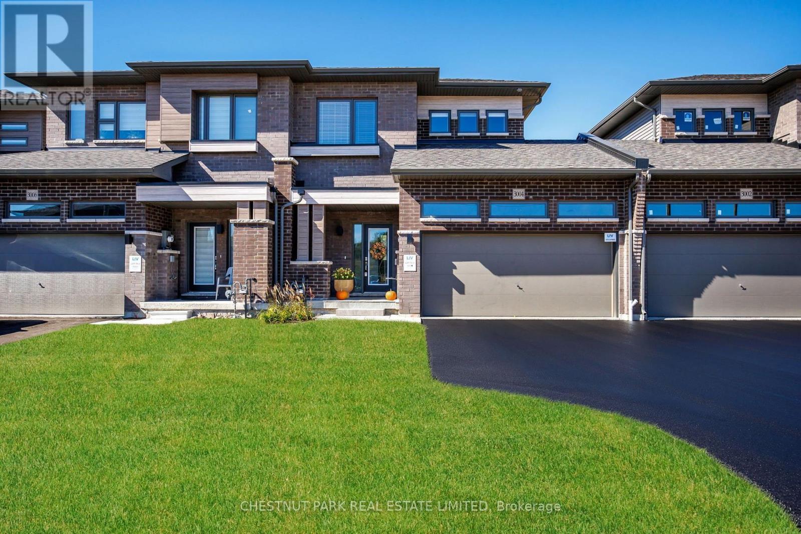 3004 SANDY ACRES AVENUE, Severn, Ontario