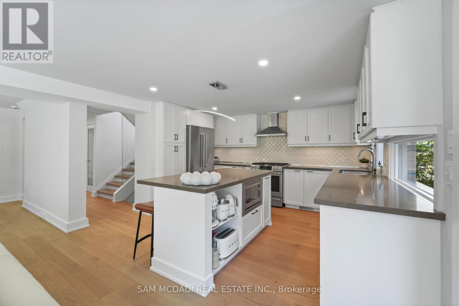 1273 Queen Victoria Avenue, Mississauga, Ontario  L5H 3H2 - Photo 17 - W13825940