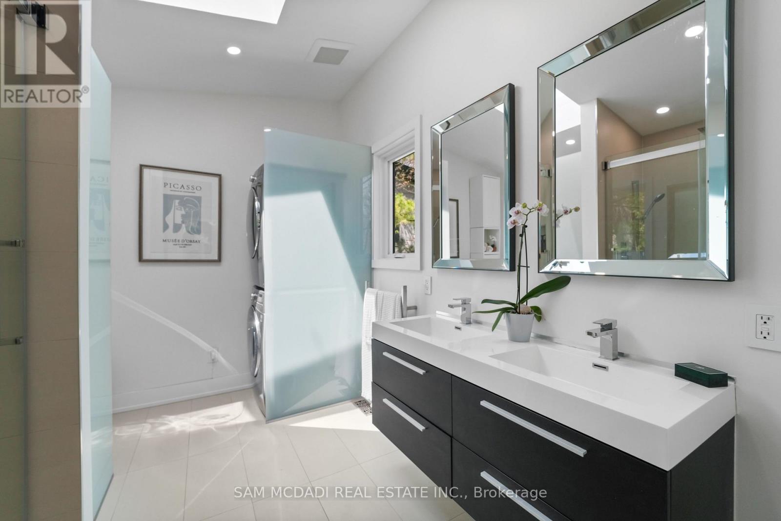1273 Queen Victoria Avenue, Mississauga, Ontario  L5H 3H2 - Photo 21 - W13825940