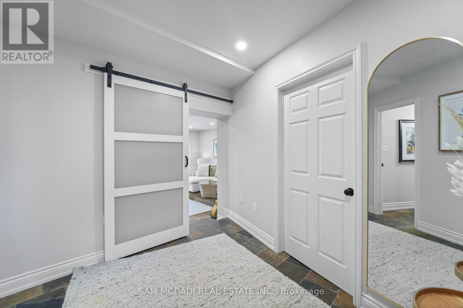 1273 Queen Victoria Avenue, Mississauga, Ontario  L5H 3H2 - Photo 27 - W13825940