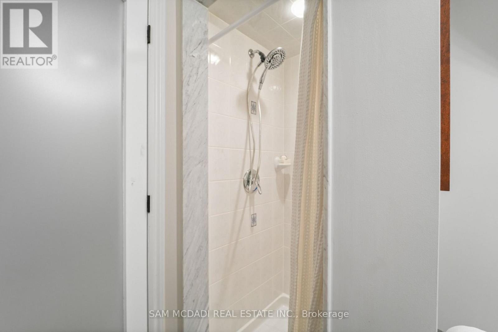 1273 Queen Victoria Avenue, Mississauga, Ontario  L5H 3H2 - Photo 33 - W13825940