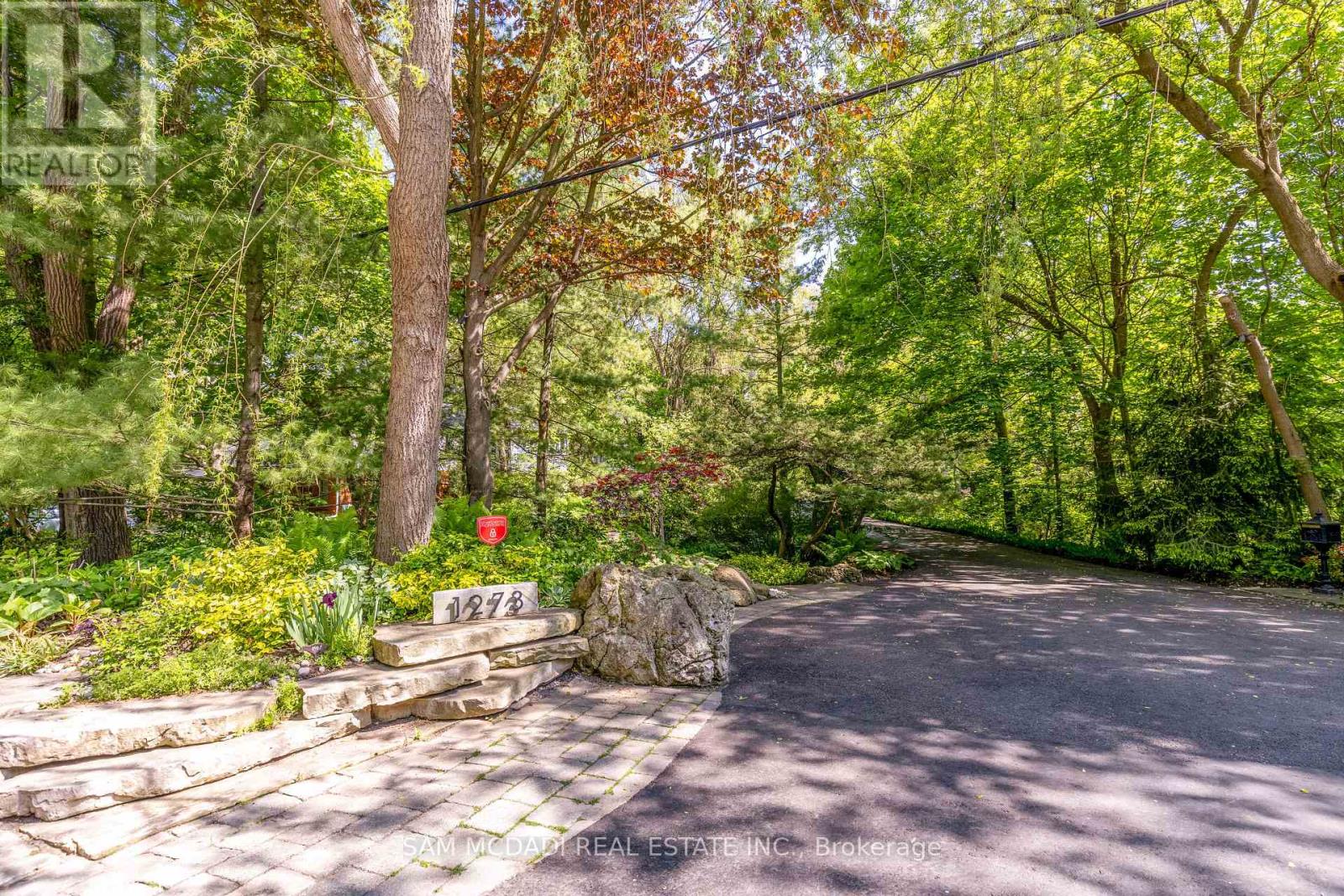 1273 Queen Victoria Avenue, Mississauga, Ontario  L5H 3H2 - Photo 43 - W13825940