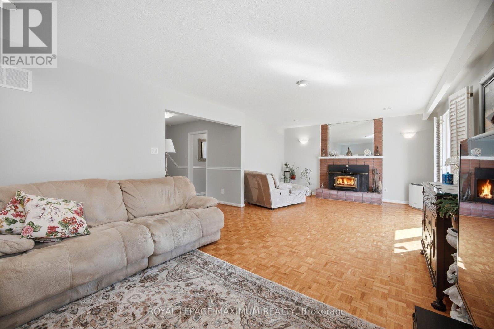 255 John Street, Toronto, Ontario  M9N 1K1 - Photo 18 - W13825956