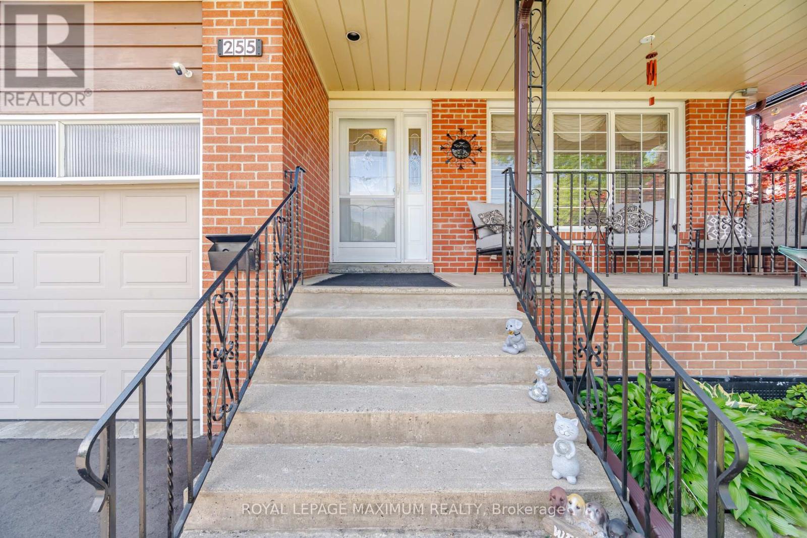255 John Street, Toronto, Ontario  M9N 1K1 - Photo 2 - W13825956