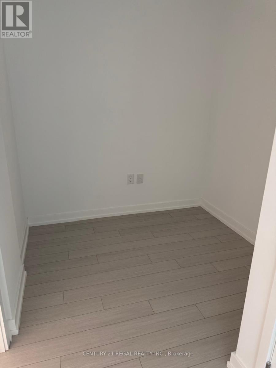 2307 - 4010 Eglinton Avenue W, Toronto, Ontario  M9A 0G5 - Photo 11 - W13825968
