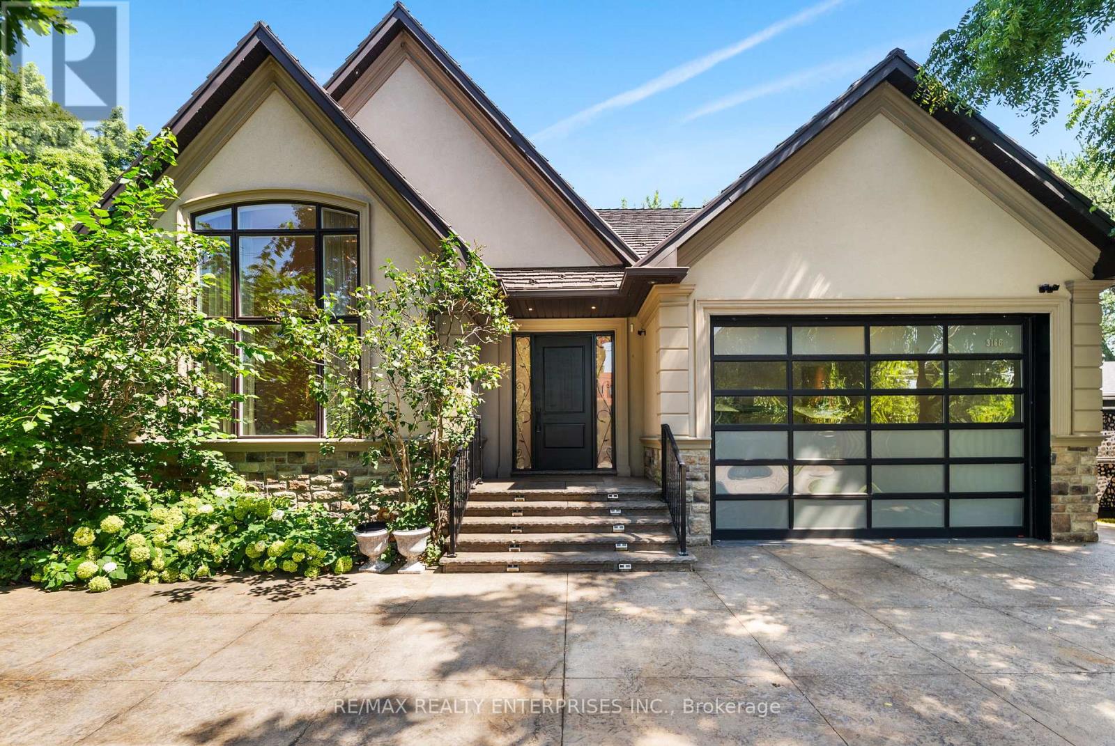 3168 LAKESHORE ROAD W Oakville (BR Bronte) Ontario Canada L6L1J6 3