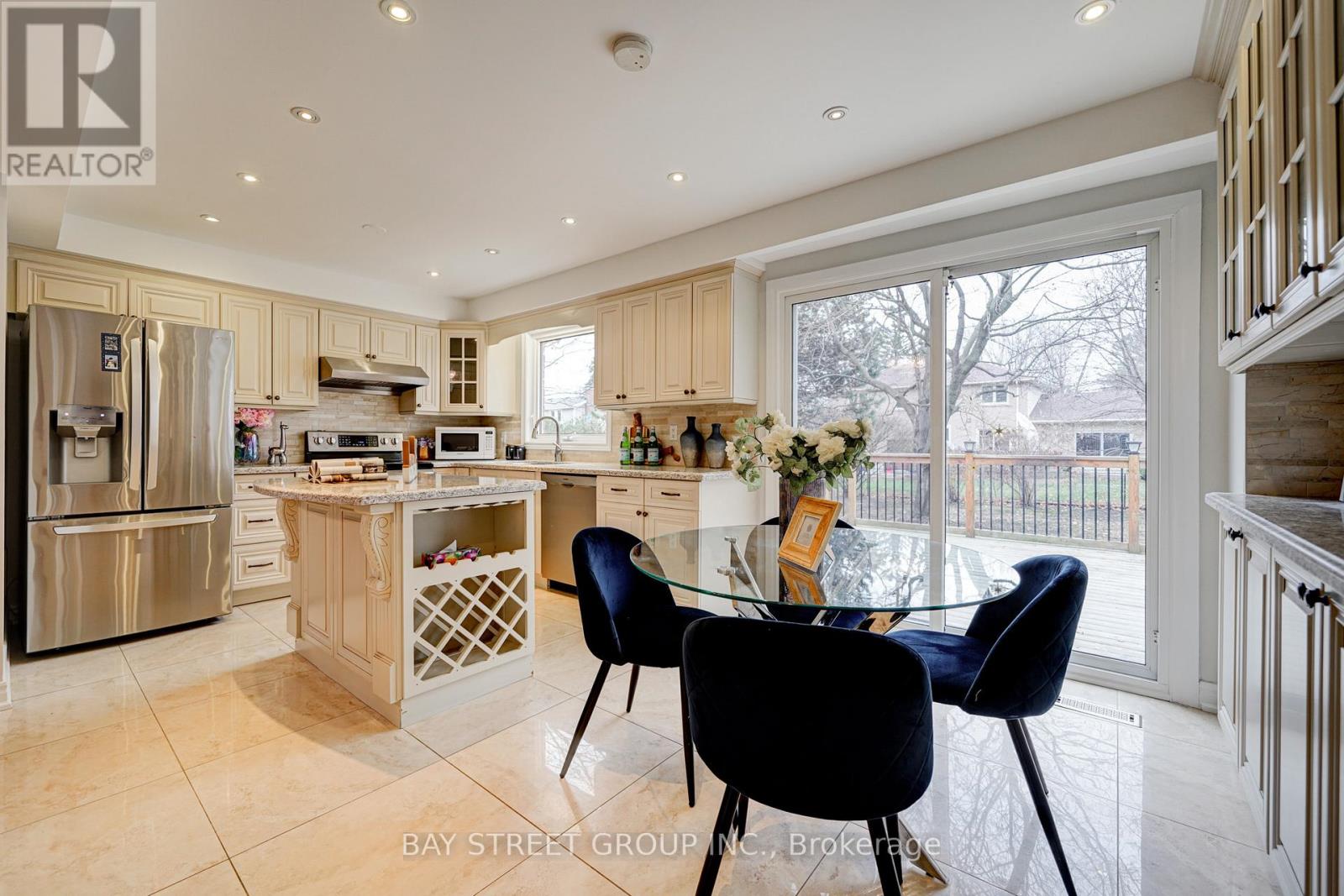 220 Arichat Road, Oakville, Ontario  L6J 6A7 - Photo 14 - W13826058