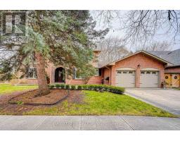 220 ARICHAT ROAD, Oakville, Ontario