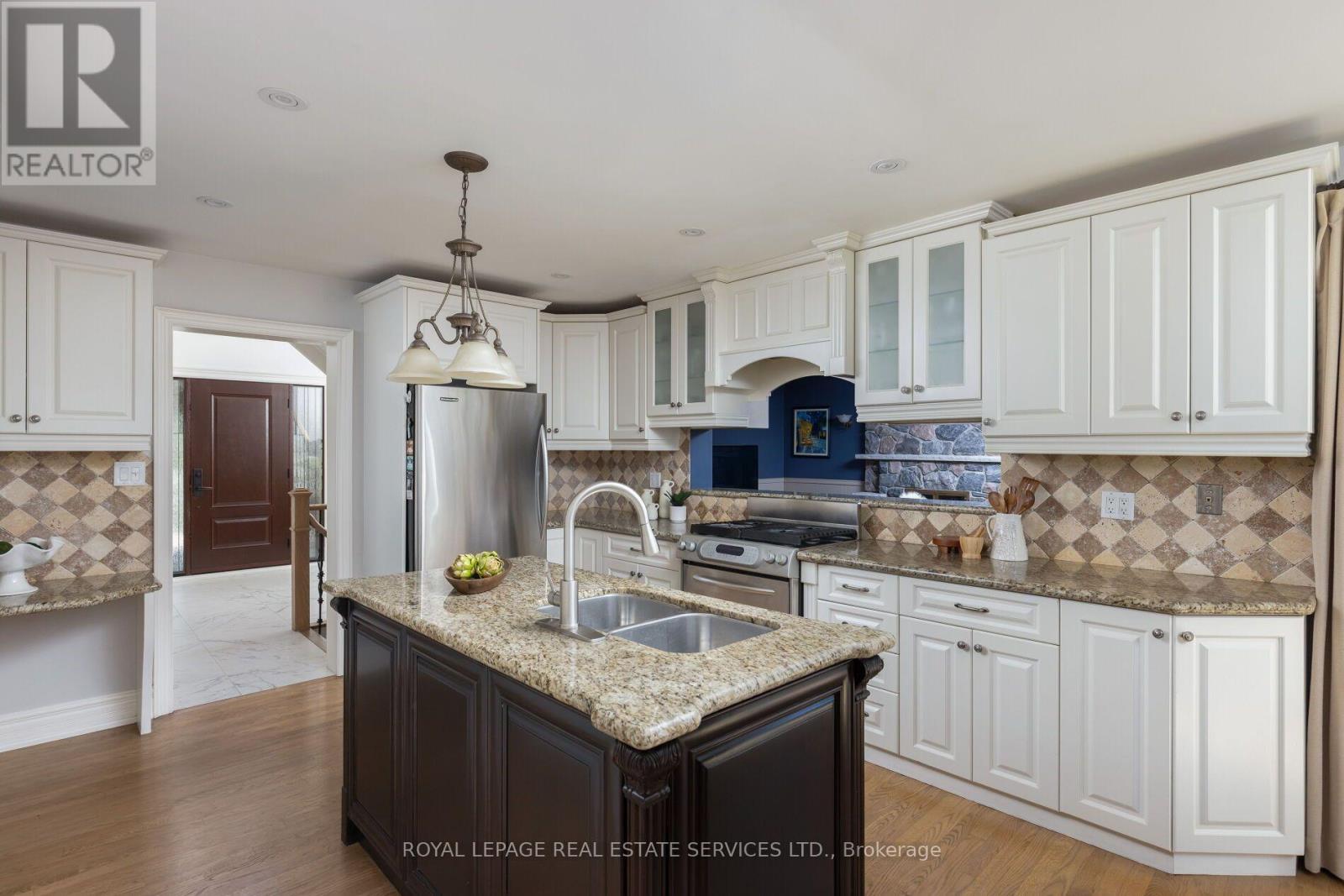 4279 Bridlepath Trail, Mississauga, Ontario  L5L 3K3 - Photo 14 - W13826074