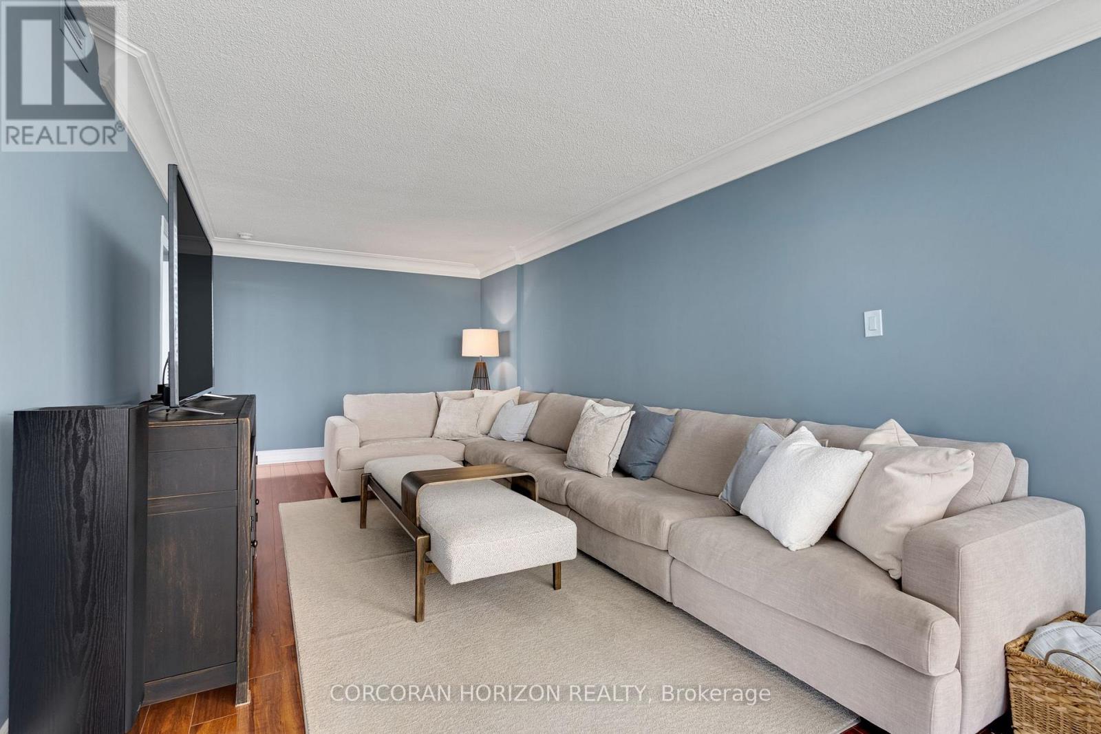 1604 - 55 Kingsbridge Garden Circle, Mississauga, Ontario  L5R 1Y1 - Photo 13 - W13826078