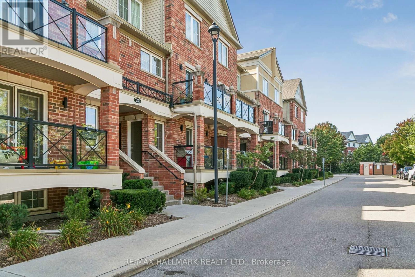 5 - 19 Hays Boulevard, Oakville, Ontario  L6H 0H8 - Photo 3 - W13826080
