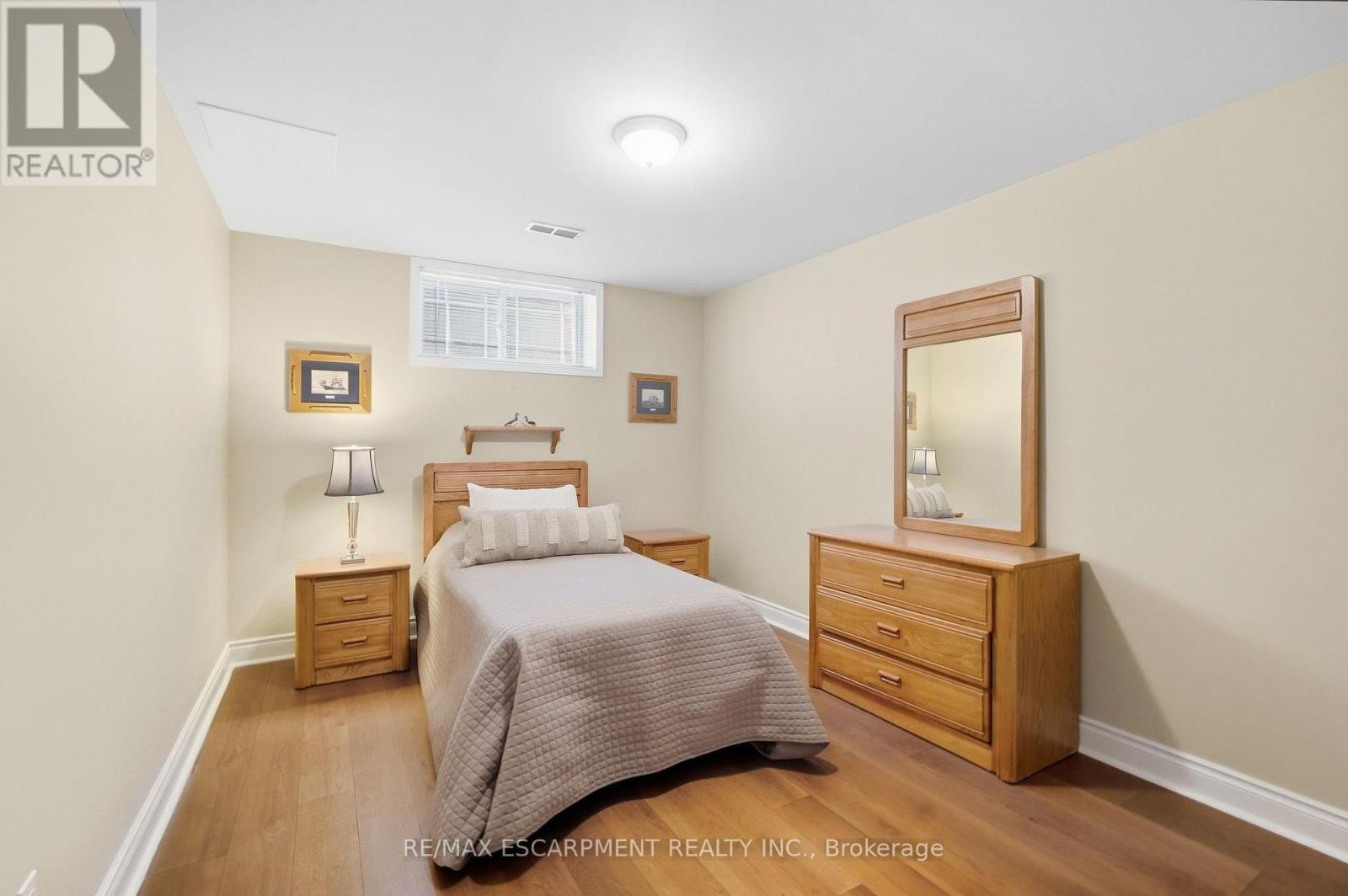4 Summit Drive, Hamilton, Ontario  L8B 0E4 - Photo 31 - X13825988
