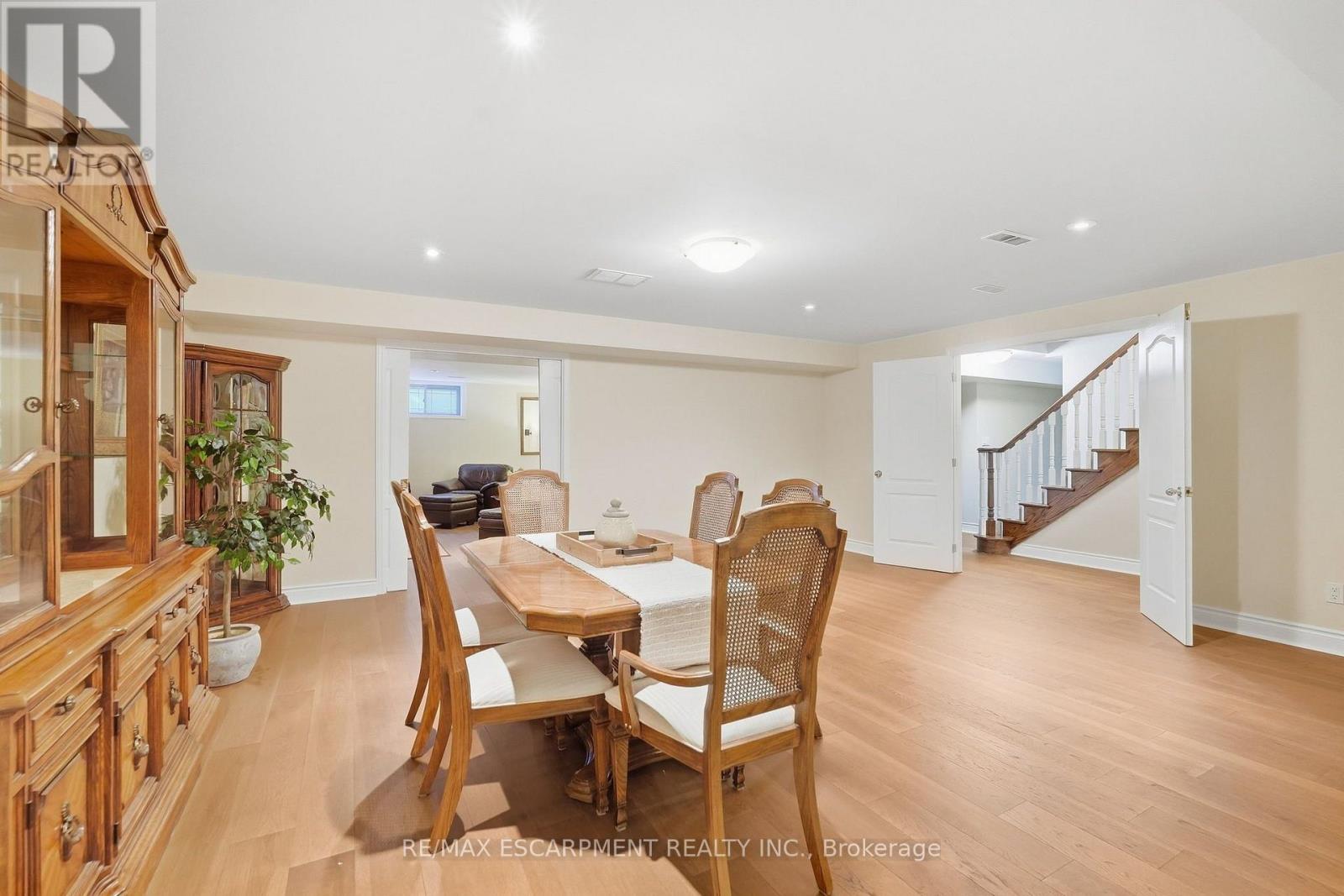 4 Summit Drive, Hamilton, Ontario  L8B 0E4 - Photo 34 - X13825988