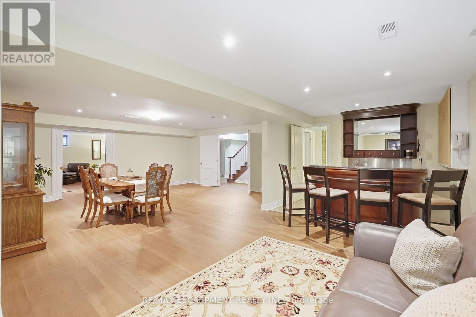 4 Summit Drive, Hamilton, Ontario  L8B 0E4 - Photo 35 - X13825988