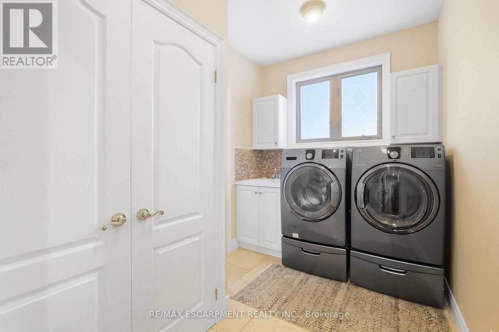 4 Summit Drive, Hamilton, Ontario  L8B 0E4 - Photo 41 - X13825988