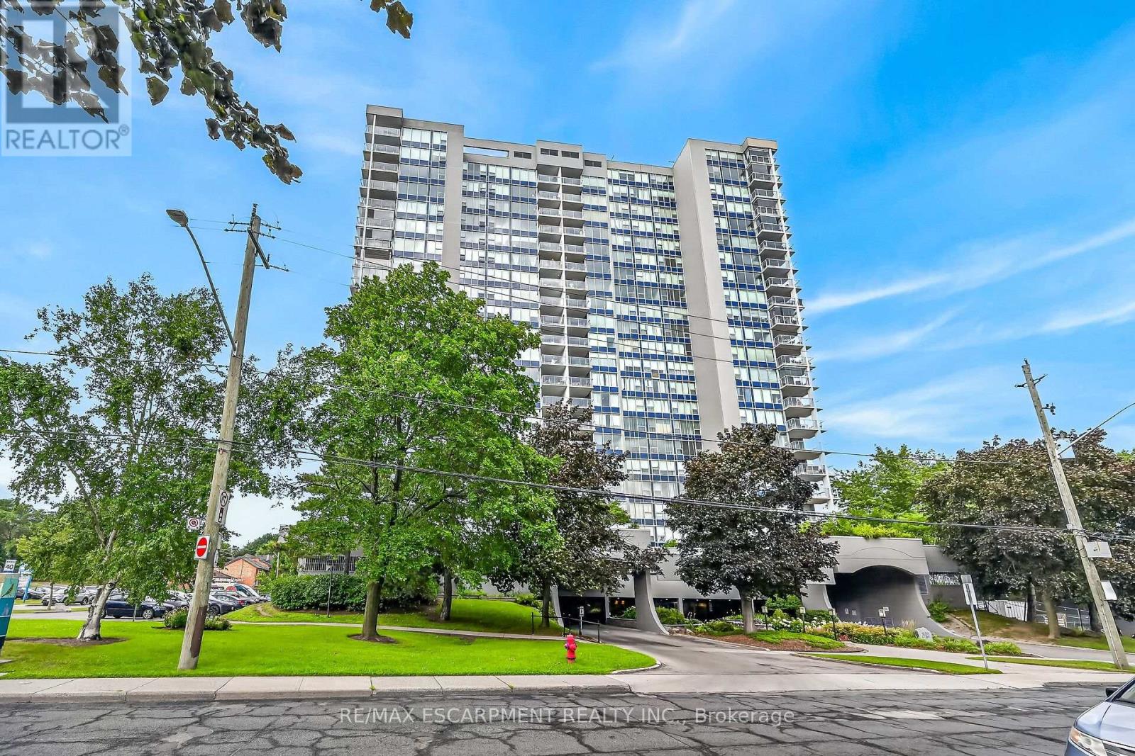 808 - 75 Queen Street N, Hamilton, Ontario  L8R 3J3 - Photo 2 - X13826118