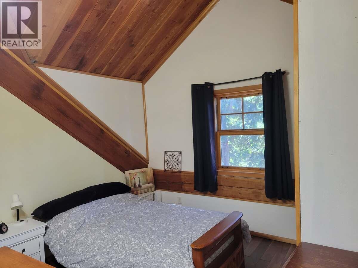 2626 Middle Bench Road, Keremeos, British Columbia  V0X 1N2 - Photo 27 - 10355076