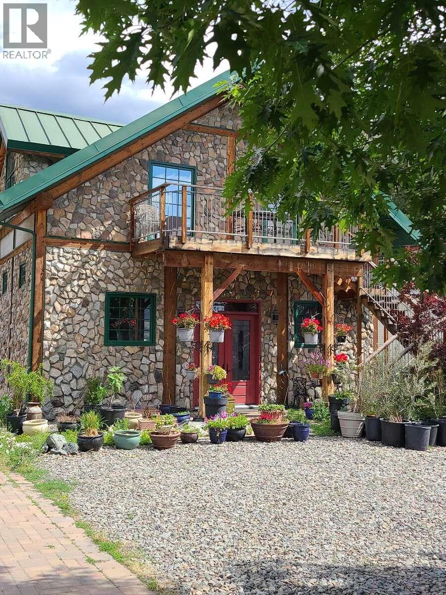 2626 Middle Bench Road, Keremeos, British Columbia  V0X 1N2 - Photo 39 - 10355076