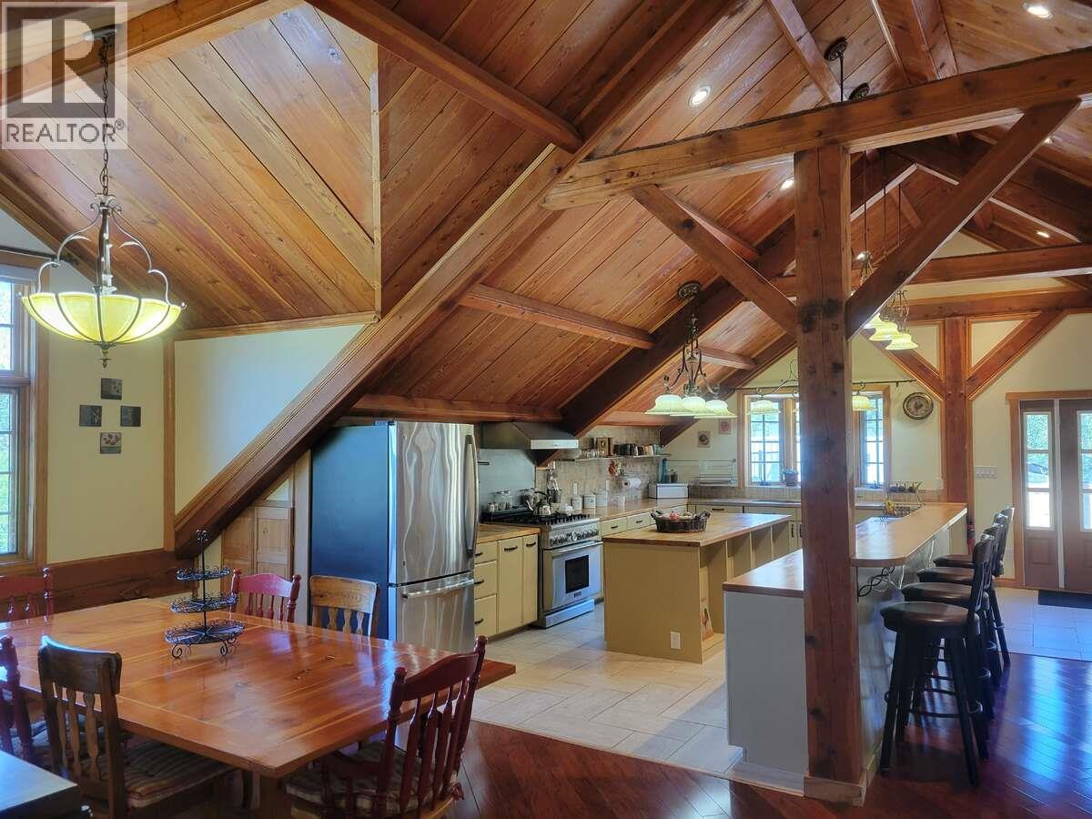 2626 Middle Bench Road, Keremeos, British Columbia  V0X 1N2 - Photo 9 - 10355076
