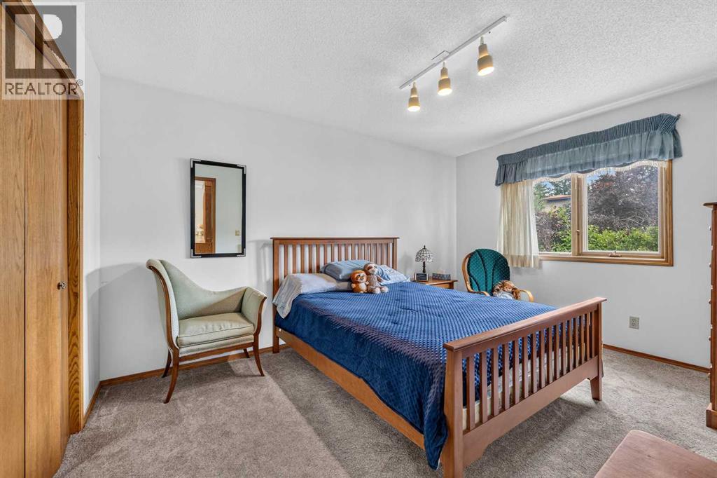 232 Hawkview Manor Circle NW, Calgary, Alberta  T3G 3E5 - Photo 35 - A2343379