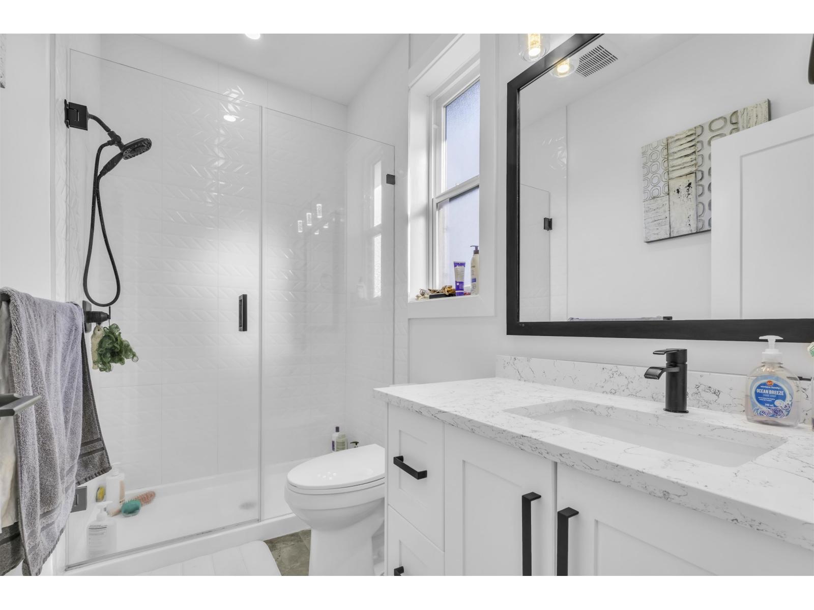17284 61a Avenue, Surrey, British Columbia  V3S 4V7 - Photo 11 - R3169365