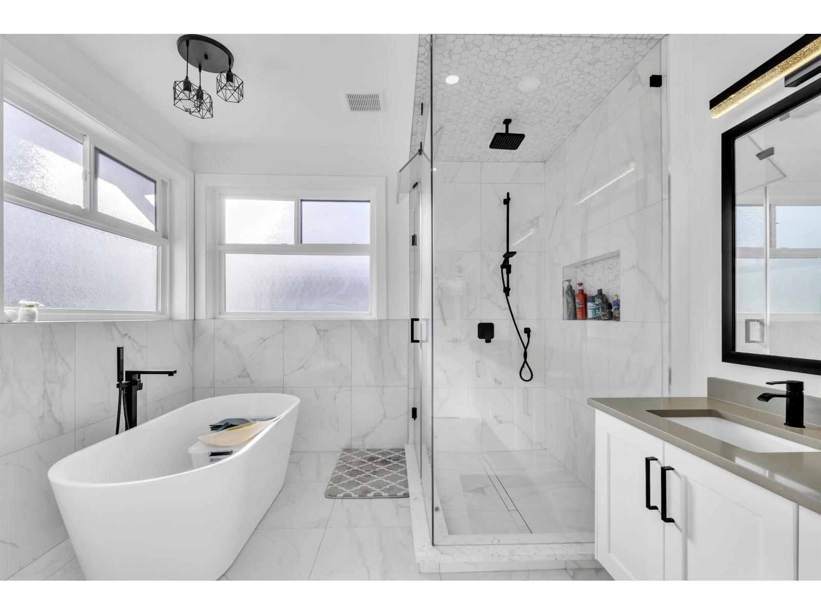 17284 61a Avenue, Surrey, British Columbia  V3S 4V7 - Photo 12 - R3169365